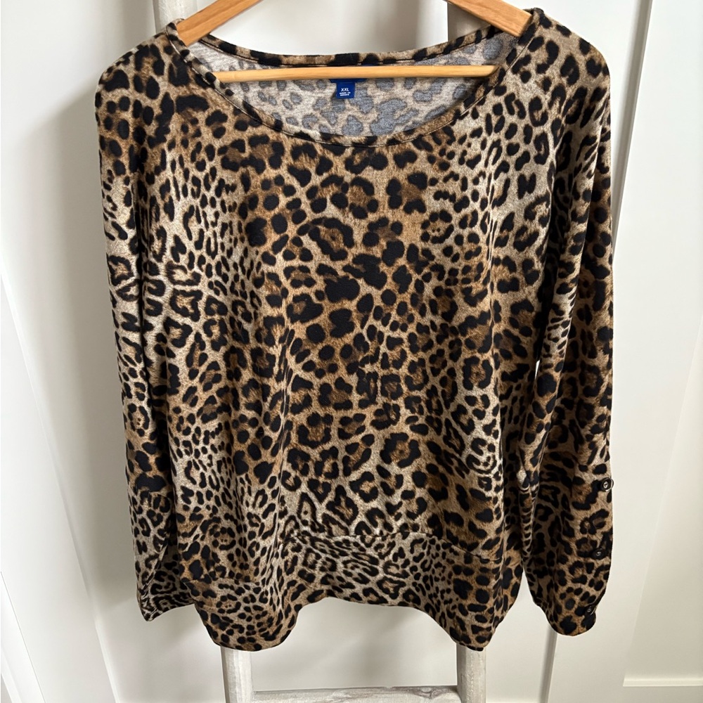 Leopard Print Long Sleeve Top